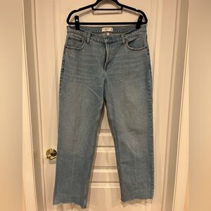 Abercrombie Baggy low rise light wash jean